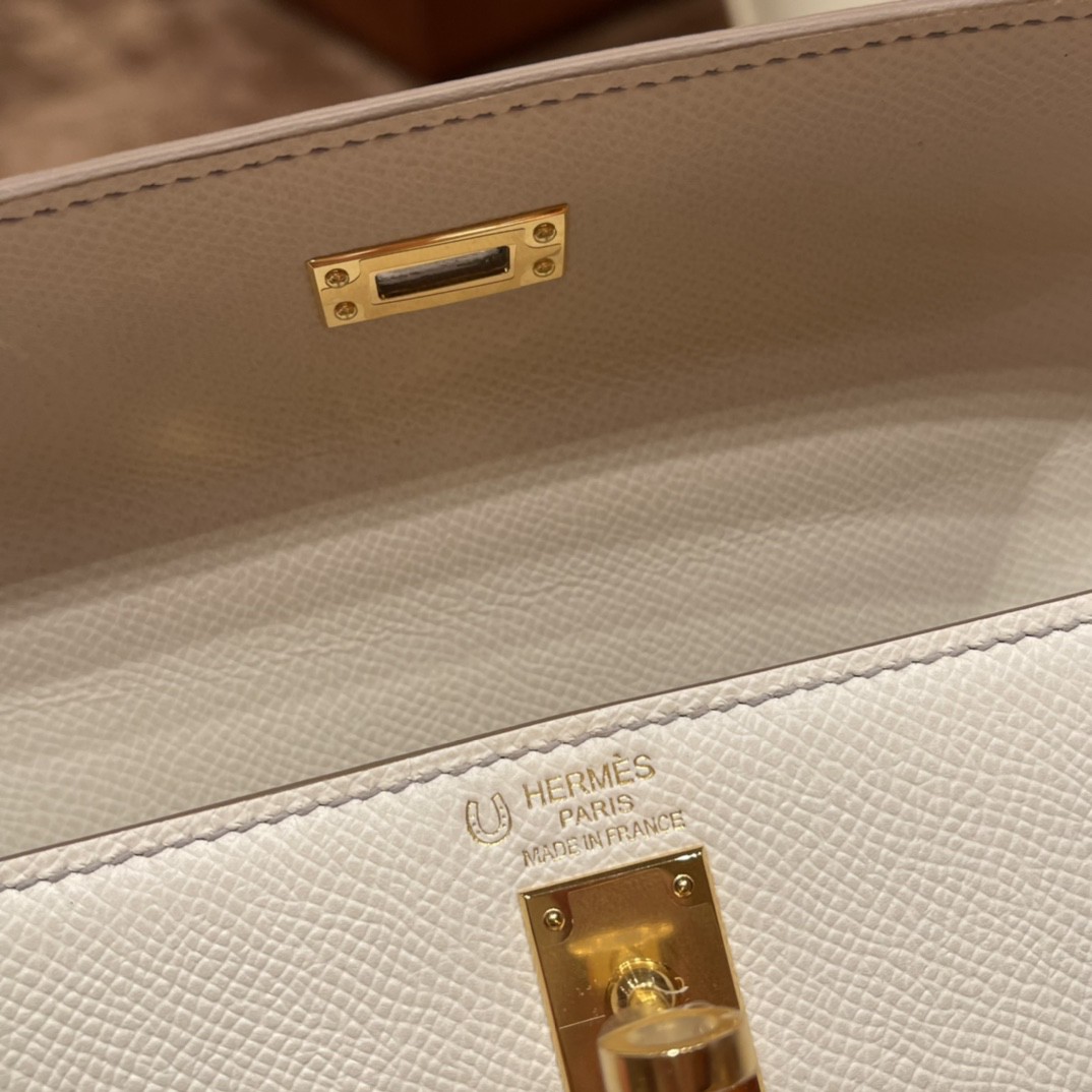 爱马仕 HERMES Kelly 25cm epsom皮 VIP定制 马蹄印 10 奶昔白拼 m8 沥青灰 金扣