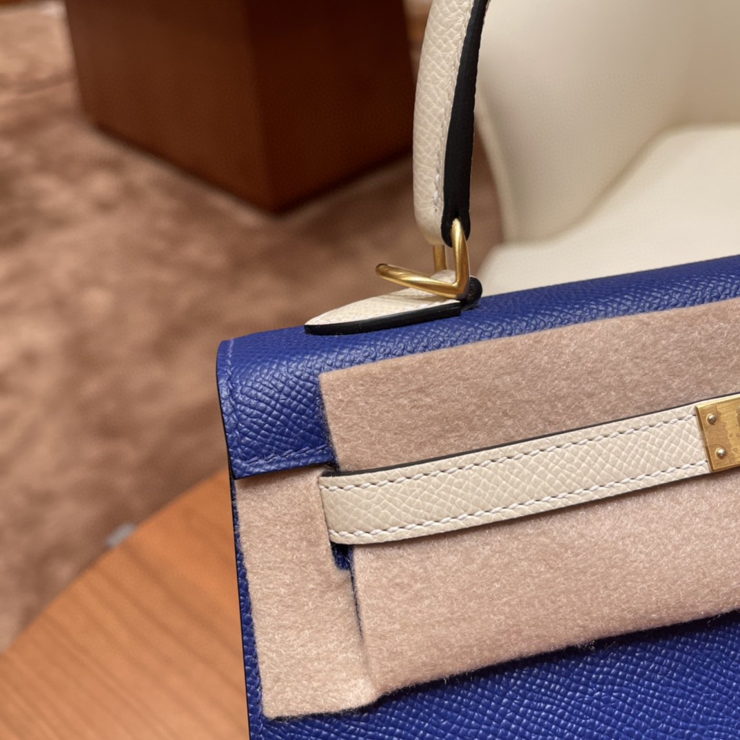 爱马仕 HERMES Kelly 25cm epsom皮 VIP定制 马蹄印 7T 电光蓝拼10奶昔白 拉丝金扣