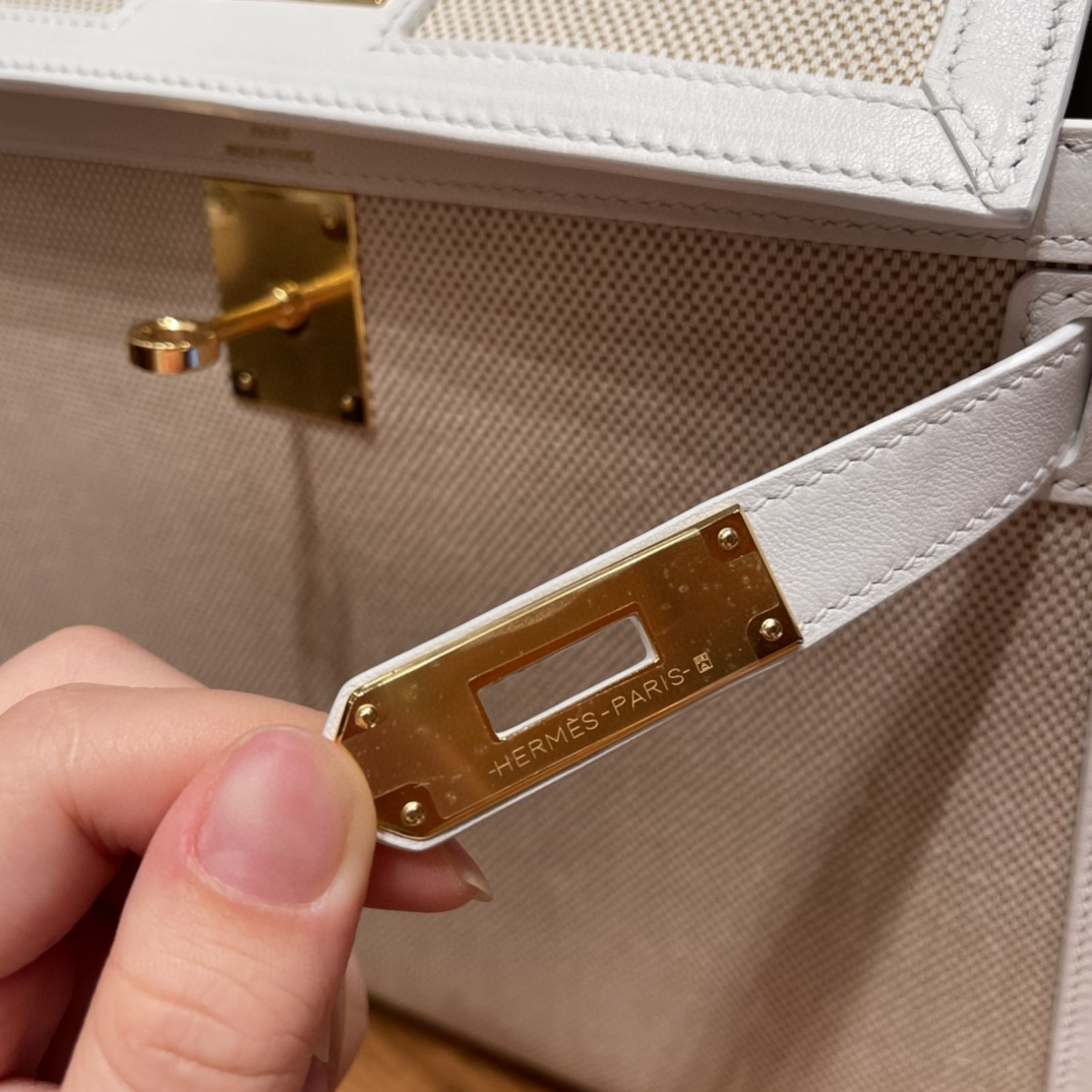 HERMES 爱马仕 限量款 kelly 28cm Kelly Toile H 01 纯白 金扣
