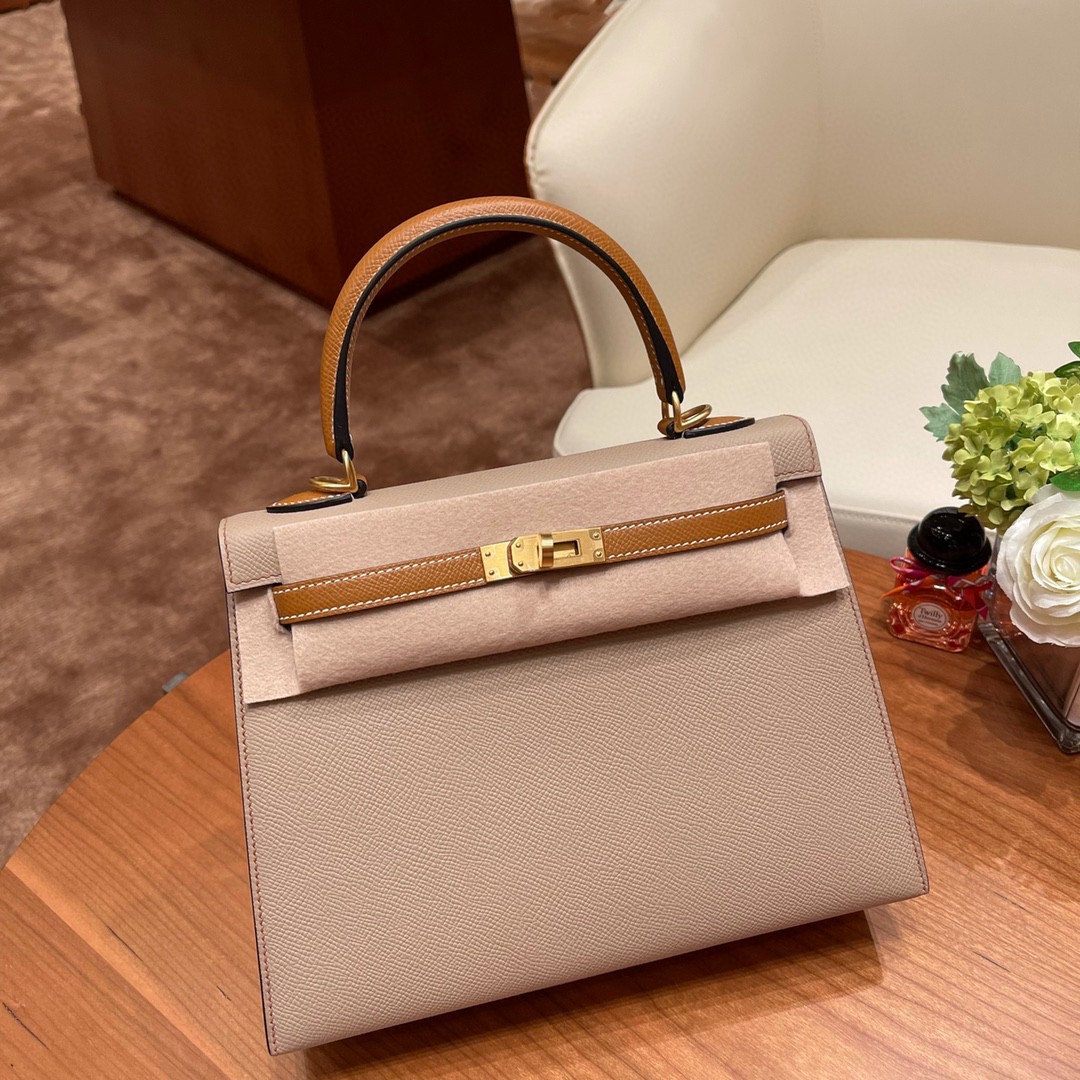 爱马仕 HERMES Kelly 25cm epsom皮 VIP定制 马蹄印 8U 冰川蓝拼1Q 奶昔粉 金扣