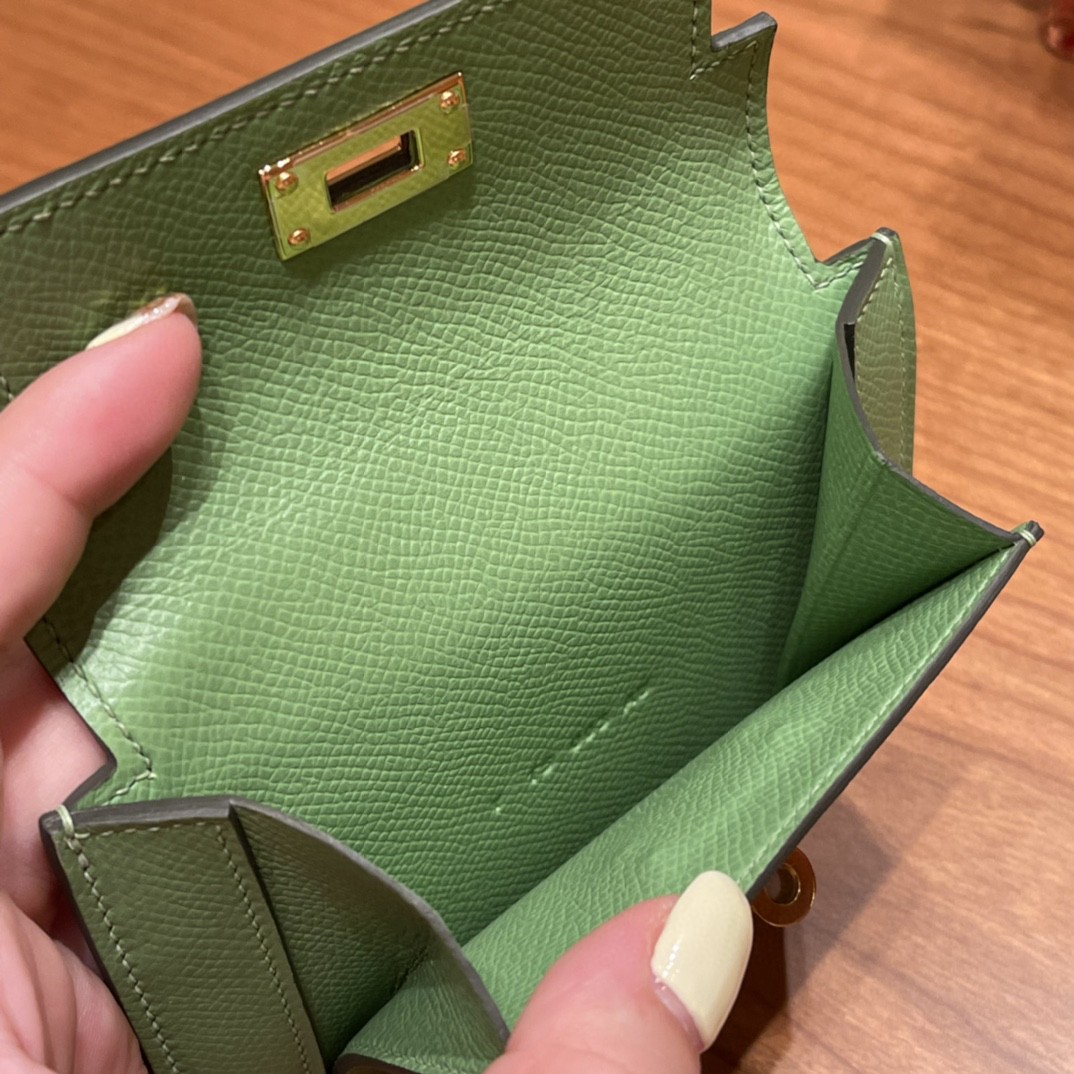 HERMES 爱马仕 Kelly pocket 配上kelly 腰带可以当腰包 Epsom 皮 3i 牛油果绿 金扣