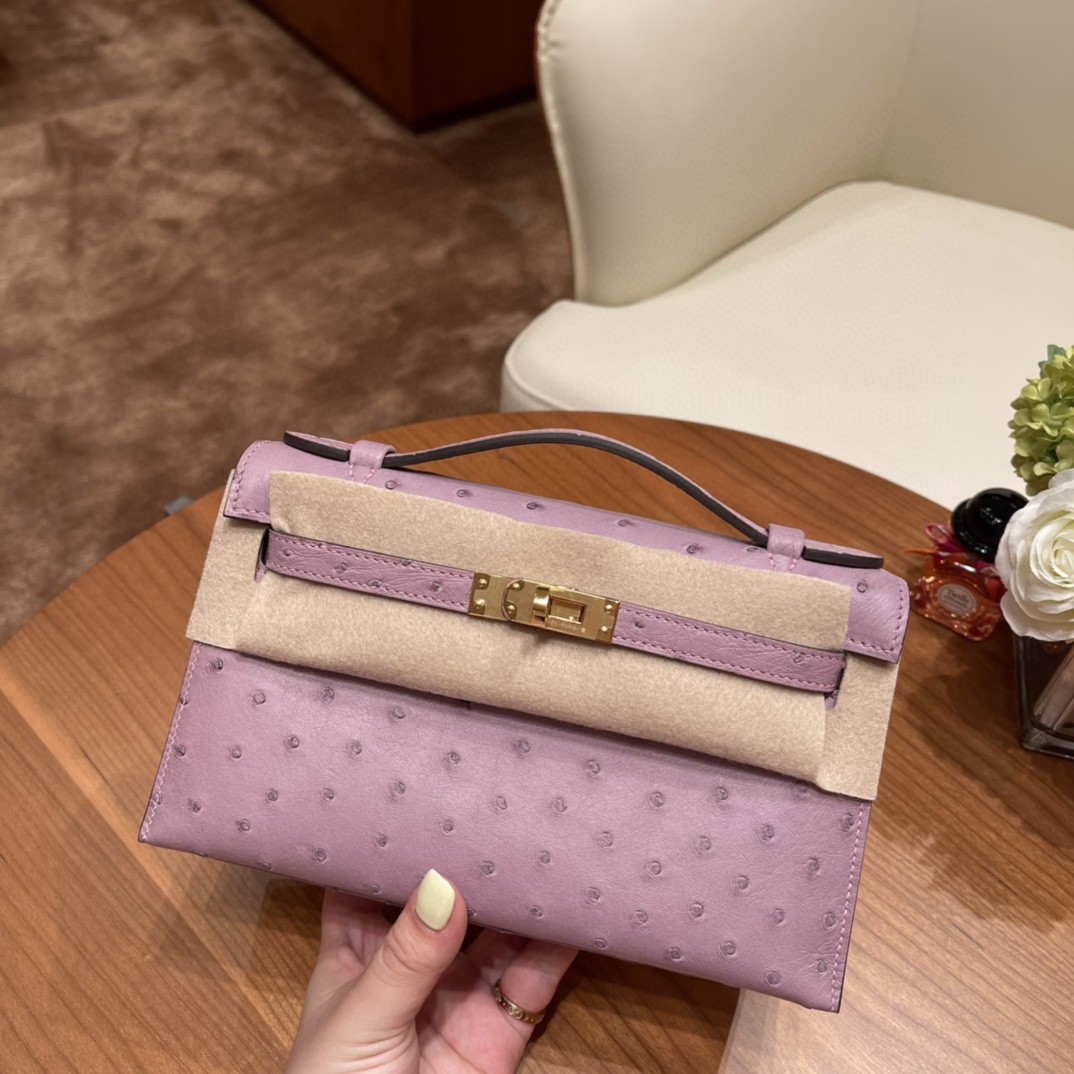 HERMES Kelly pochette 一代手拿包 容量感人 满足日常出门所需～ 南非kk ostrich鸵鸟皮 5H 薰衣草紫 金扣