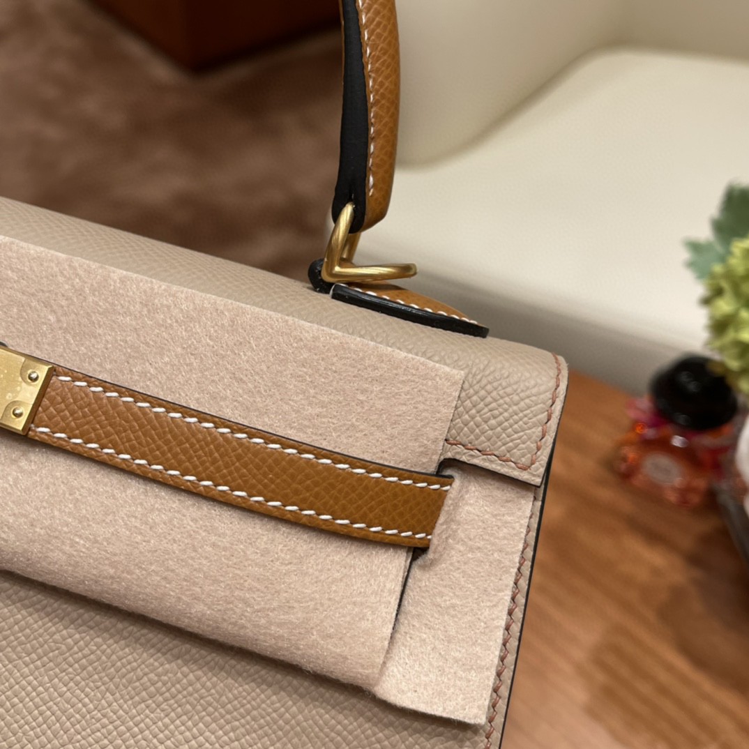 爱马仕 HERMES Kelly 25cm epsom皮 VIP定制 马蹄印 8U 冰川蓝拼1Q 奶昔粉 金扣