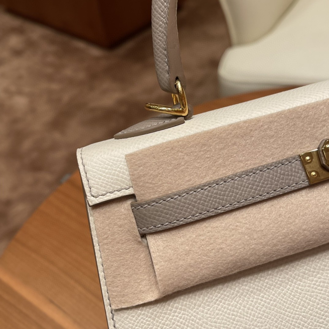 爱马仕 HERMES Kelly 25cm epsom皮 VIP定制 马蹄印 10 奶昔白拼 m8 沥青灰 金扣