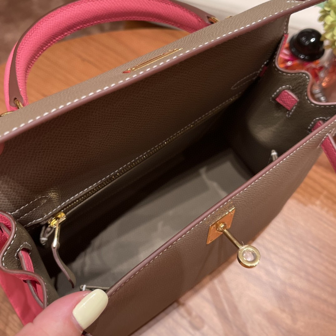 爱马仕 HERMES Kelly 25cm epsom皮 VIP定制 马蹄印 18 大象灰拼8W 唇膏粉 金扣