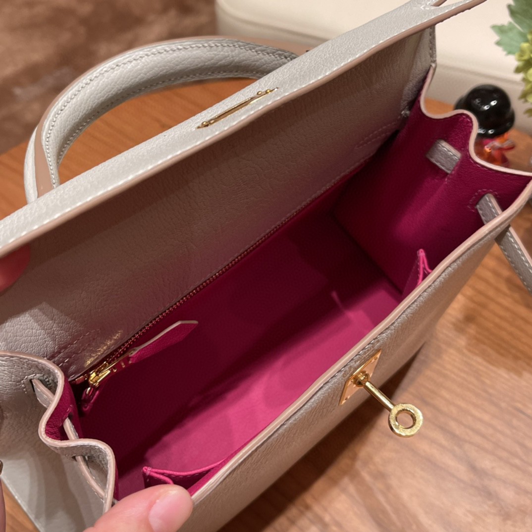 爱马仕 HERMES Kelly 25cm 山羊皮 VIP定制 马蹄印 80珍珠灰内拼玫瑰紫 金扣