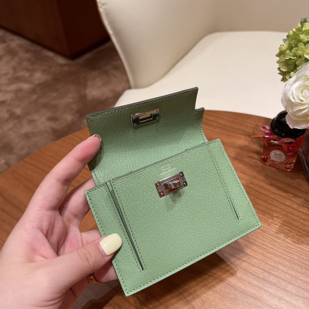 HERMES 爱马仕 Kelly pocket 配上kelly 腰带可以当腰包 山羊皮 3i 牛油果绿 银扣