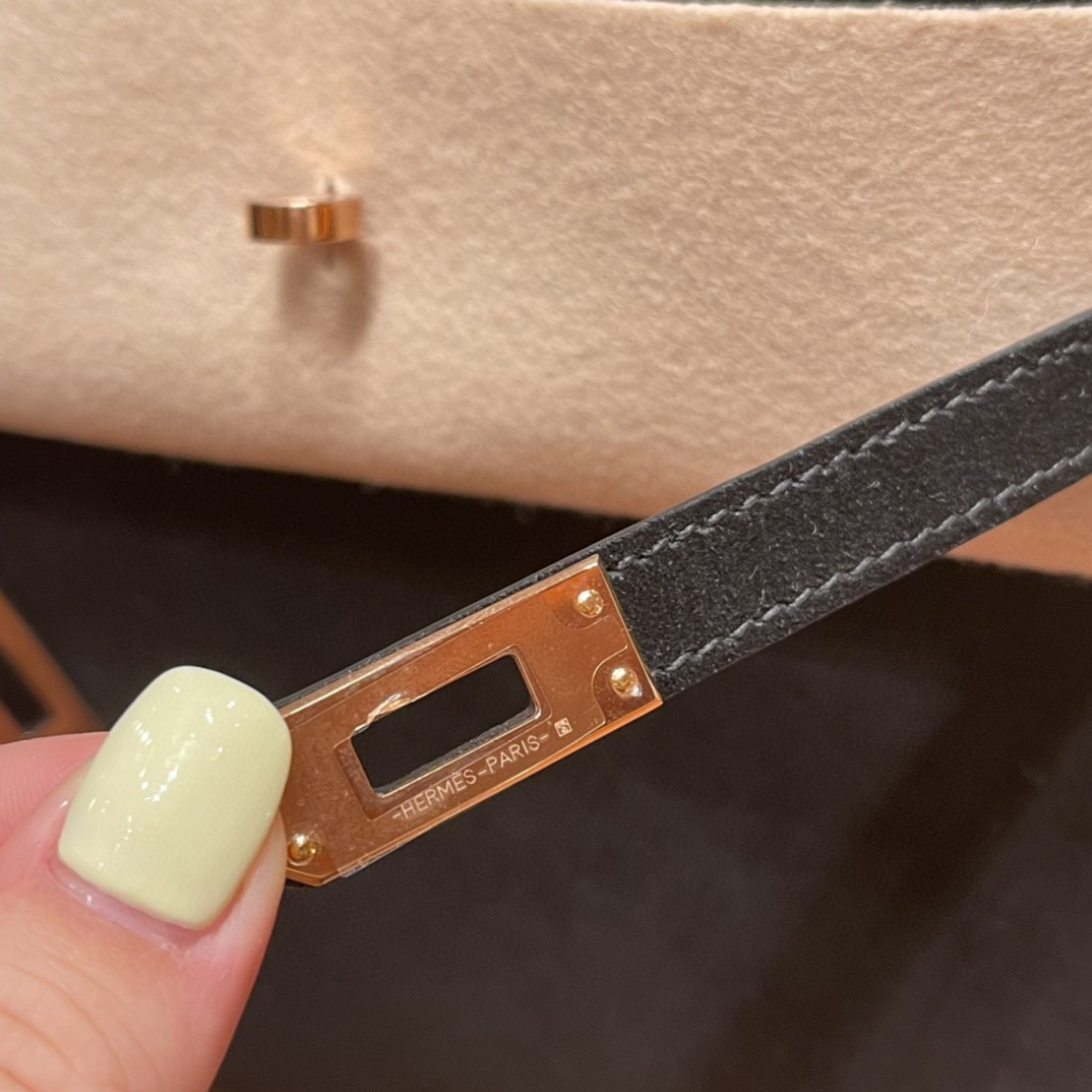 HERMES 爱马仕 现货 25凯莉 磨砂皮黑色 玫瑰金