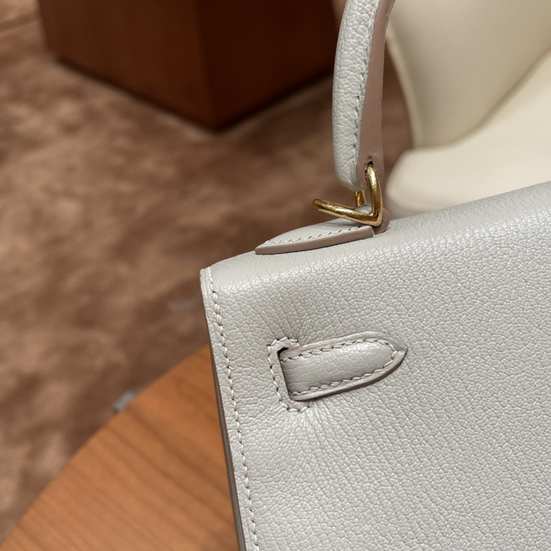 爱马仕 HERMES Kelly 25cm 山羊皮 VIP定制 马蹄印 80珍珠灰内拼玫瑰紫 金扣