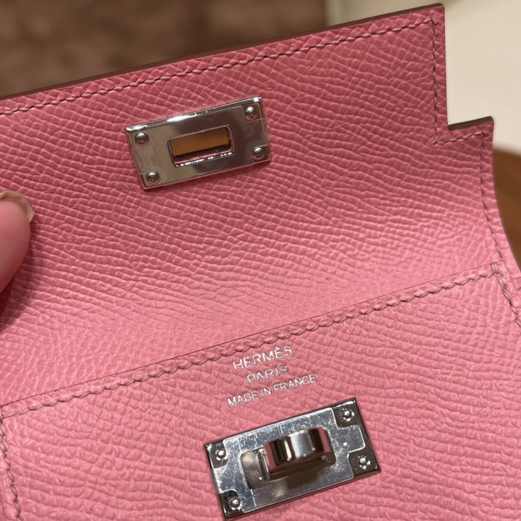 HERMES 爱马仕 Kelly pocket 配上kelly 腰带可以当腰包 Epsom 皮 1Q 奶昔粉 银扣