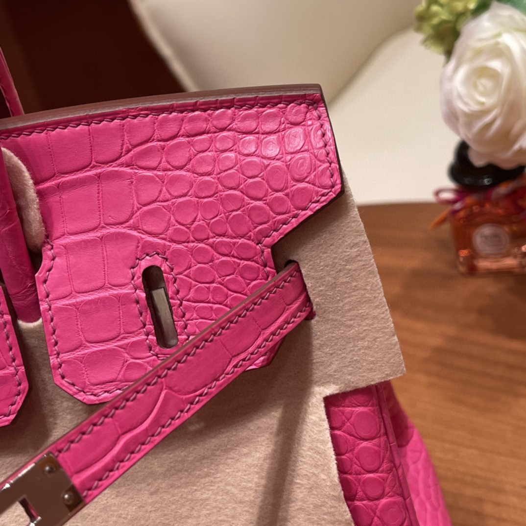 HERMES 订单出货 25birkin 雾面美洲鳄Alligator  5R 惊艳粉 银扣
