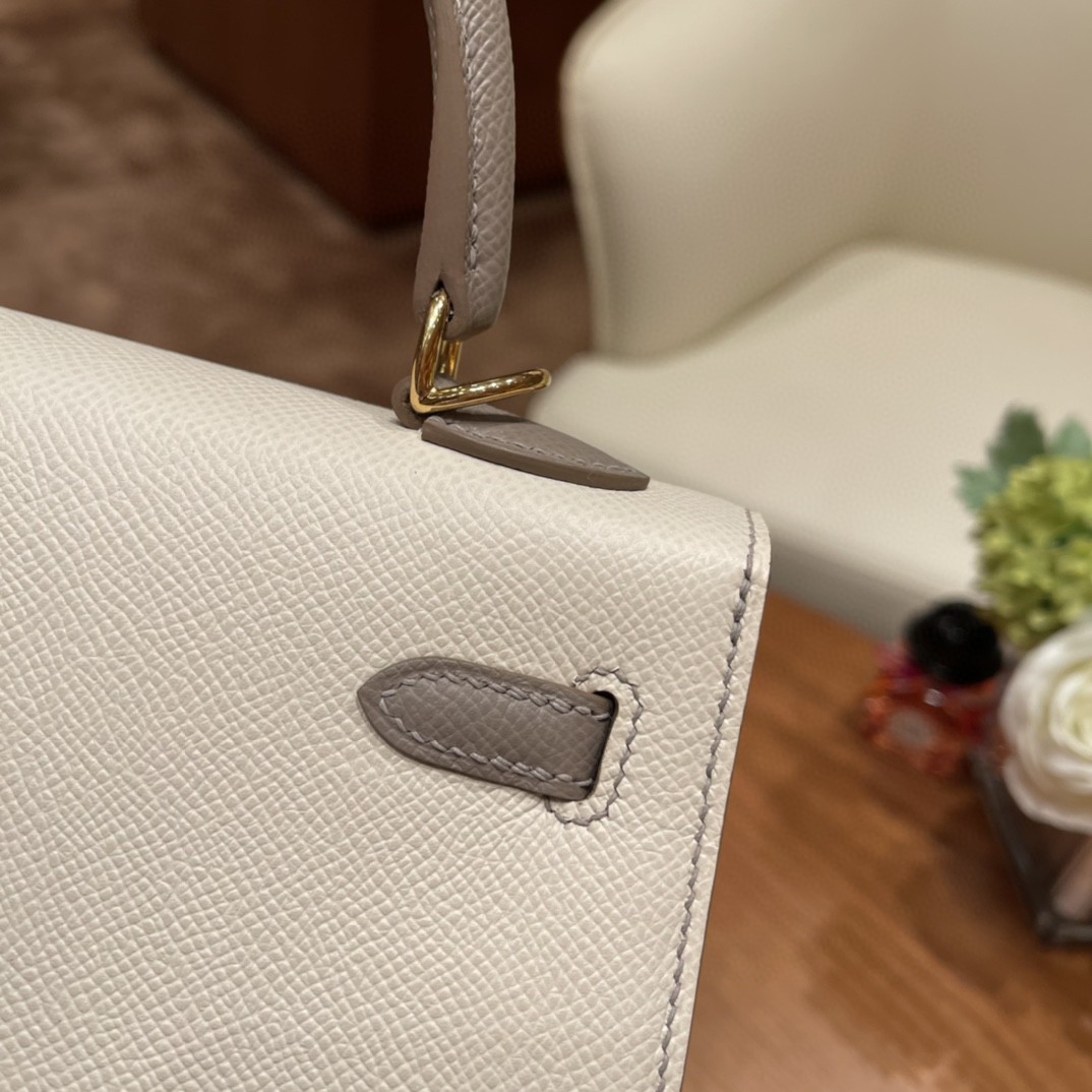 爱马仕 HERMES Kelly 25cm epsom皮 VIP定制 马蹄印 10 奶昔白拼 m8 沥青灰 金扣