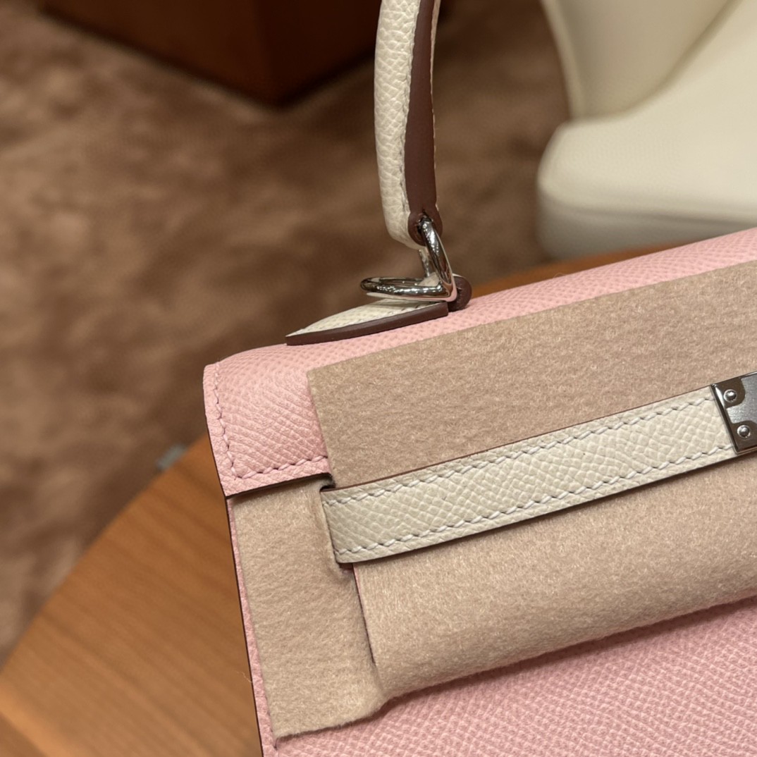 爱马仕 HERMES Kelly 25cm epsom皮 VIP定制 马蹄印 3Q 粉拼10 奶昔白 银扣