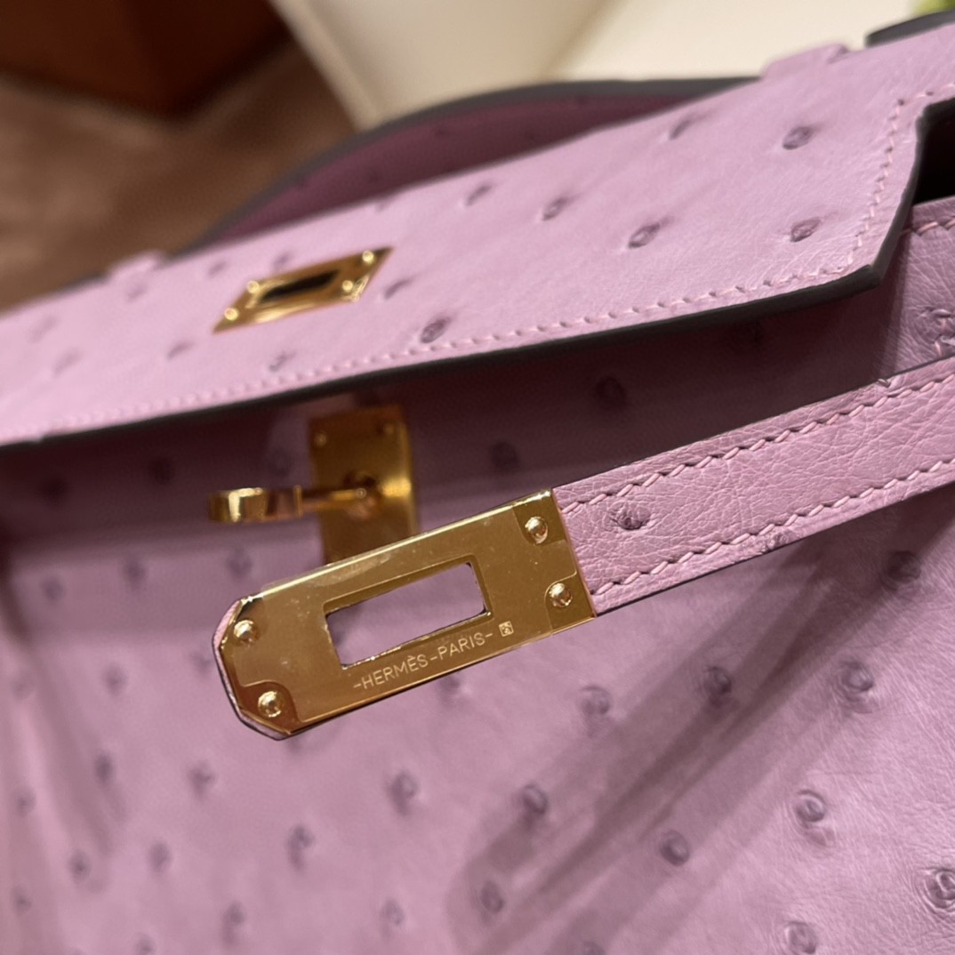 HERMES Kelly pochette 一代手拿包 容量感人 满足日常出门所需～ 南非kk ostrich鸵鸟皮 5H 薰衣草紫 金扣