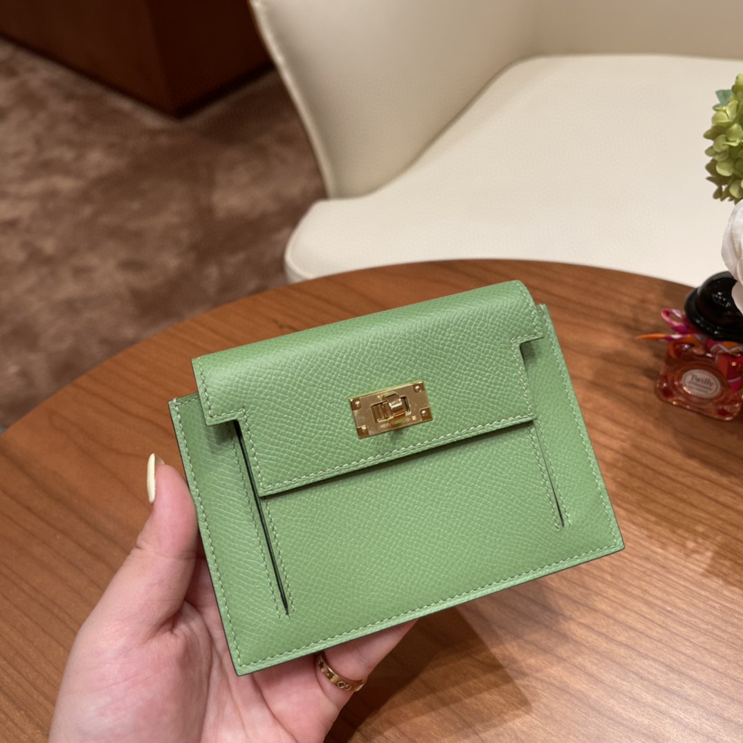 HERMES 爱马仕 Kelly pocket 配上kelly 腰带可以当腰包 Epsom 皮 3i 牛油果绿 金扣
