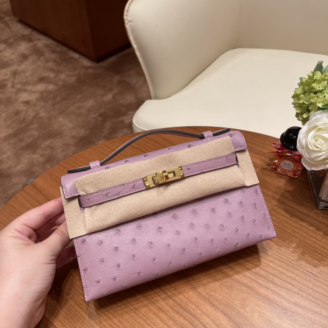 HERMES Kelly pochette 一代手拿包 容量感人 满足日常出门所需～ 南非kk ostrich鸵鸟皮 5H 薰衣草紫 金扣