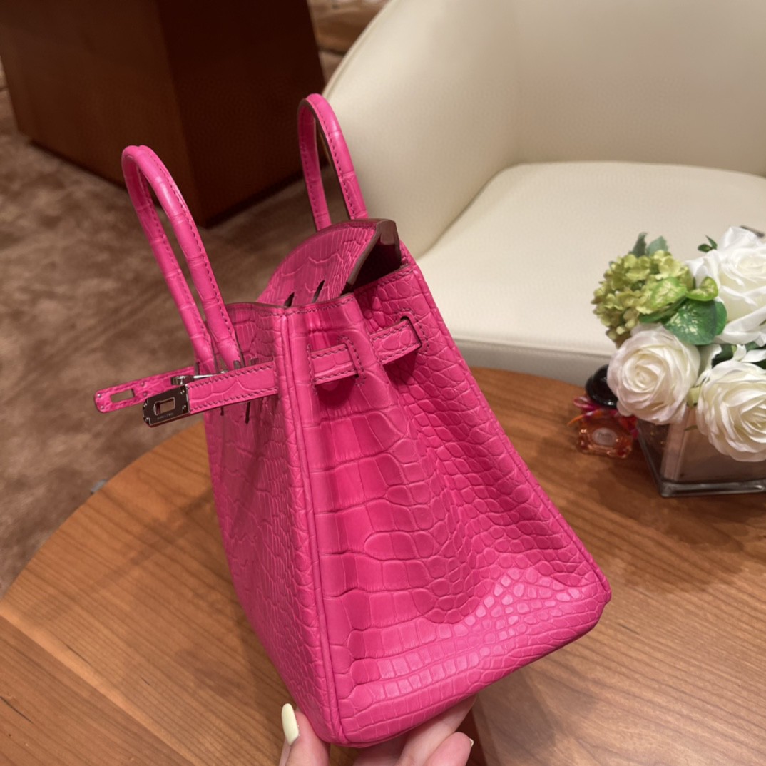 HERMES 订单出货 25birkin 雾面美洲鳄Alligator  5R 惊艳粉 银扣