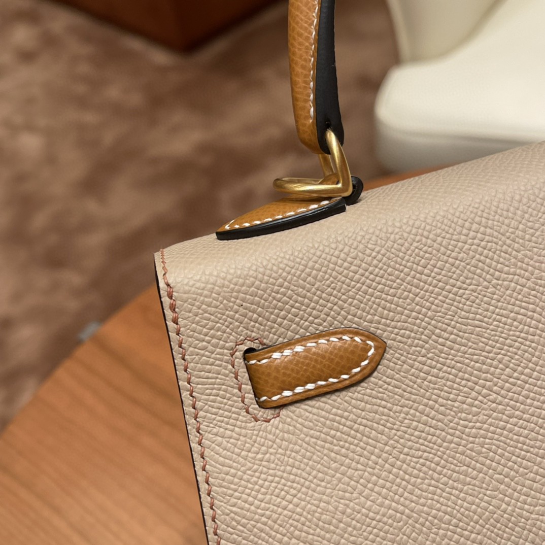 爱马仕 HERMES Kelly 25cm epsom皮 VIP定制 马蹄印 8U 冰川蓝拼1Q 奶昔粉 金扣