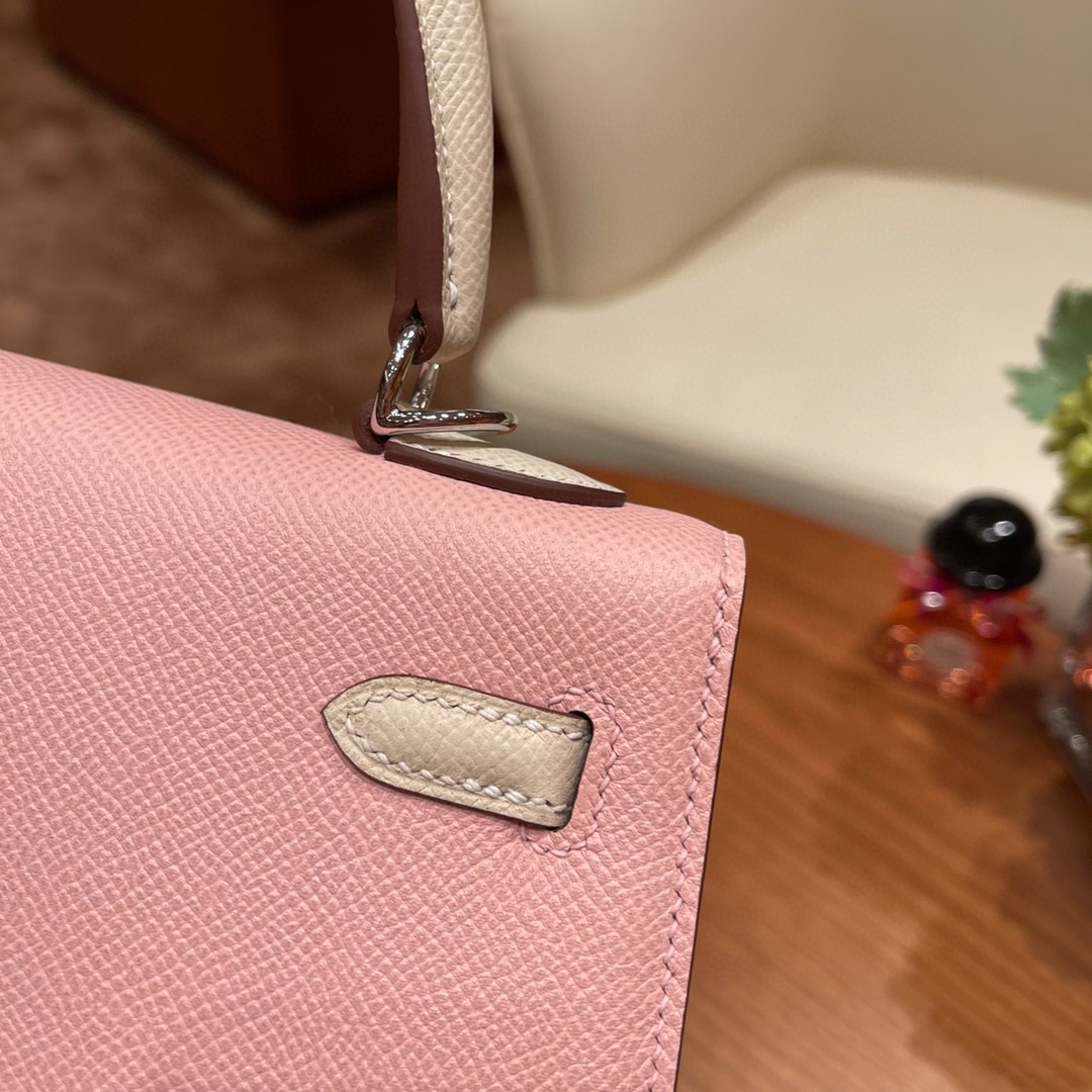 爱马仕 HERMES Kelly 25cm epsom皮 VIP定制 马蹄印 3Q 粉拼10 奶昔白 银扣