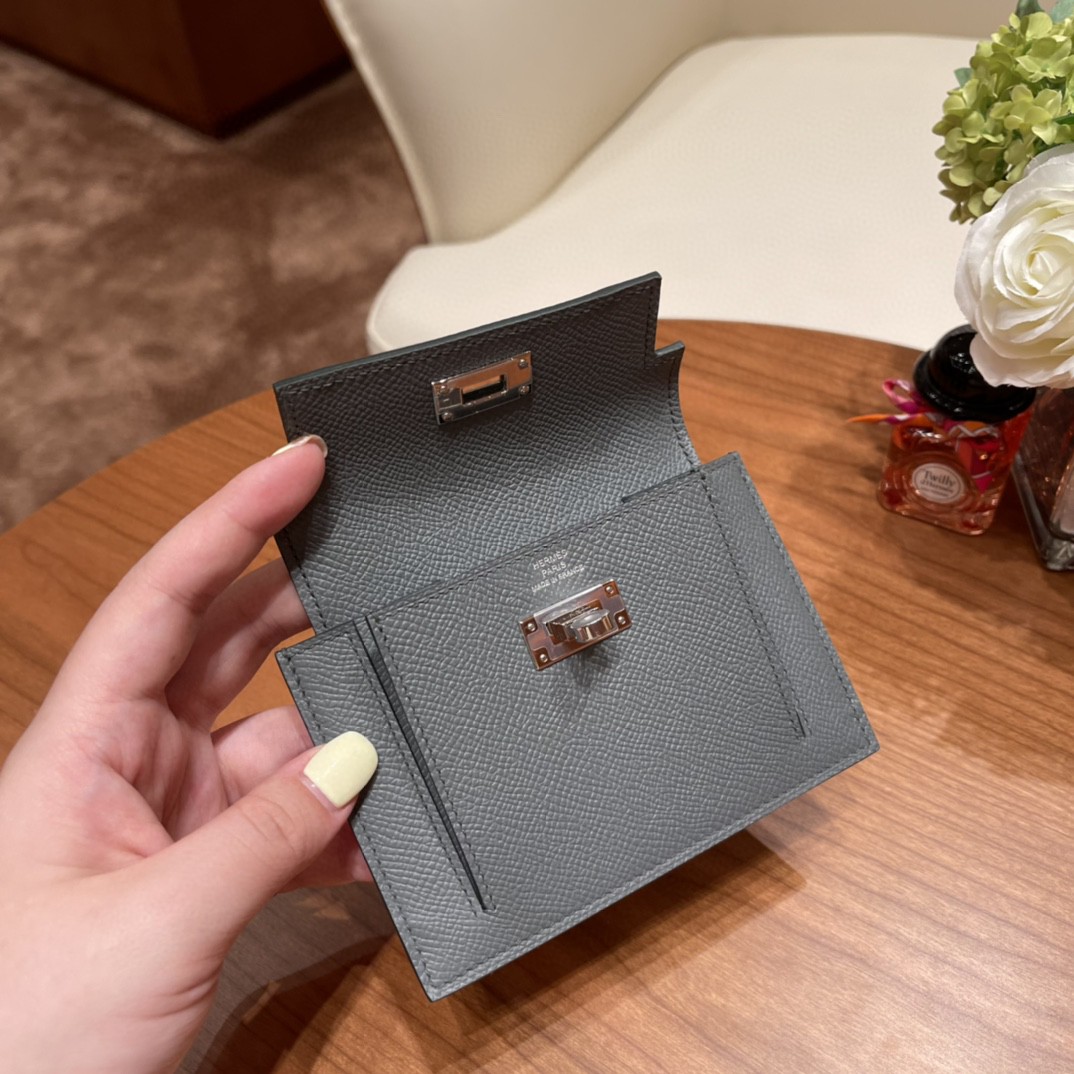 HERMES 爱马仕 Kelly pocket 配上kelly 腰带可以当腰包 Epsom 皮 63 杏绿 银扣