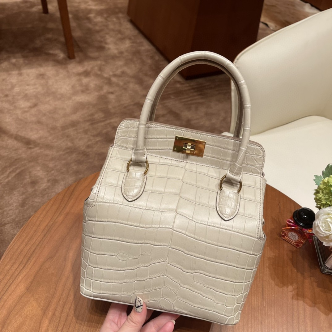 HERMES 20 toolbox 牛奶盒 简单方便  巨能装  尼罗鳄鱼 8L 冰川白 金扣 正品开版 入柜无压力