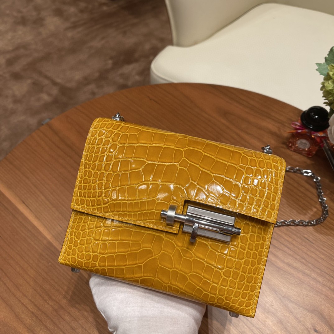 HERMES 极品 Verrou Mini 17cm  Alligateor 美洲亮面方块鳄鱼  9D 琥珀黄 银扣   招财黄