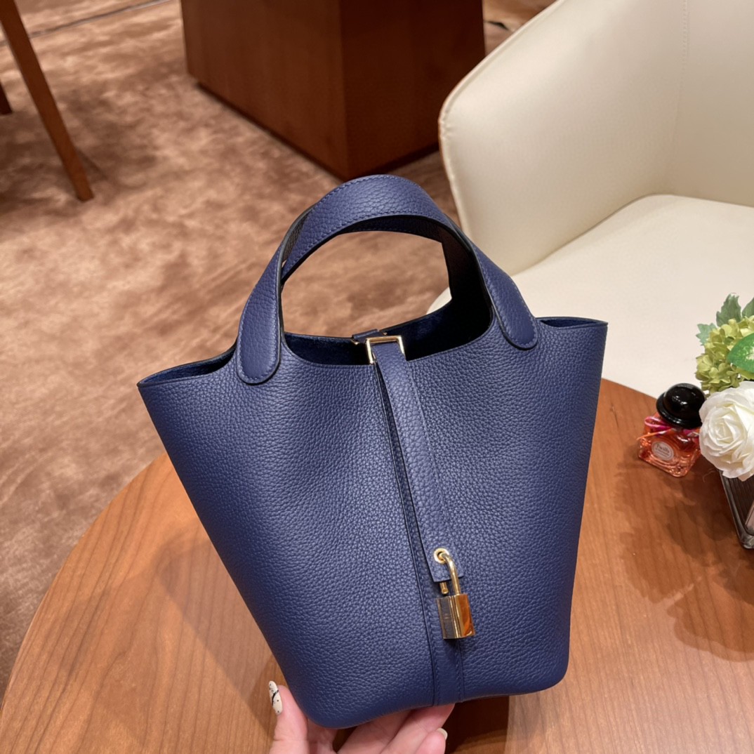 HERMES picotin 18cm 超级百搭的菜篮子 入门款实用款，容量大 超级推荐 Tc皮 73 宝石蓝 银扣