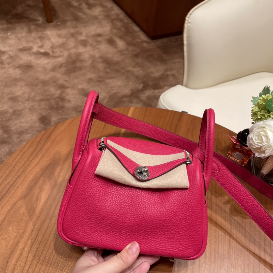 香港HERMES 爱马仕官网 Mini Lindy tc皮 i6 极致粉 银扣