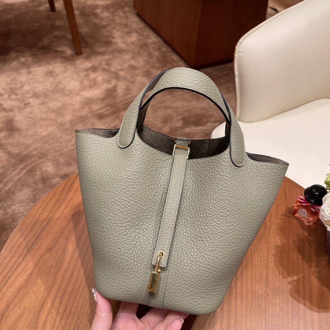 HERMES picotin 18cm 超级百搭的菜篮子 入门款实用款，容量大 超级推荐 Tc皮 Q1 鼠尾草绿 金扣