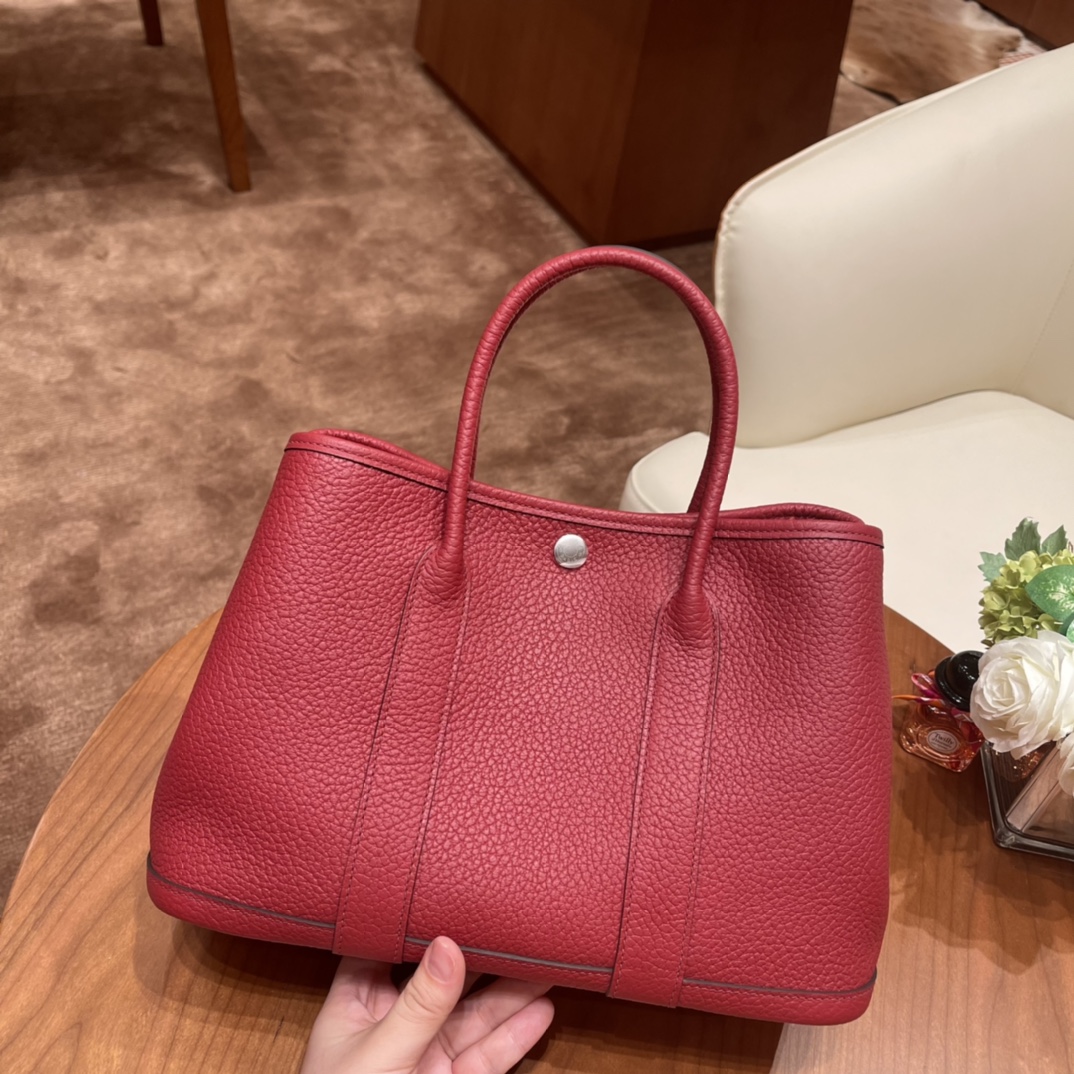 HERMES 爱马仕 Garden party /花园包  30 country 皮，耐用，容量可观，很适合通勤逛街又低调 Q5 中国红 银扣