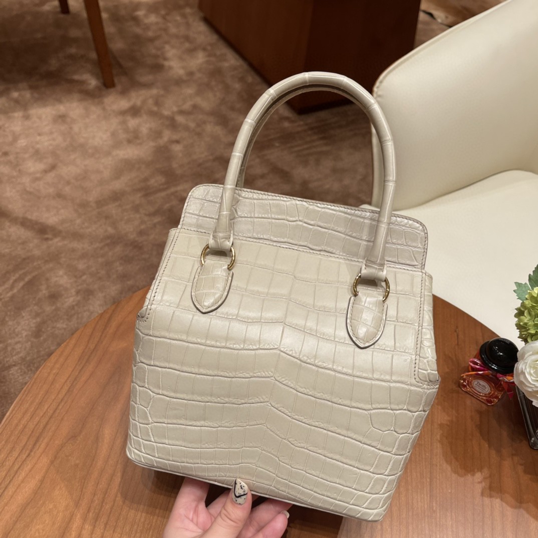 HERMES 20 toolbox 牛奶盒 简单方便  巨能装  尼罗鳄鱼 8L 冰川白 金扣 正品开版 入柜无压力
