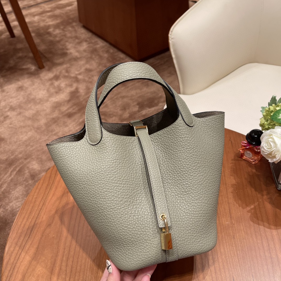HERMES picotin 18cm 超级百搭的菜篮子 入门款实用款，容量大 超级推荐 Tc皮 Q1 鼠尾草绿 金扣