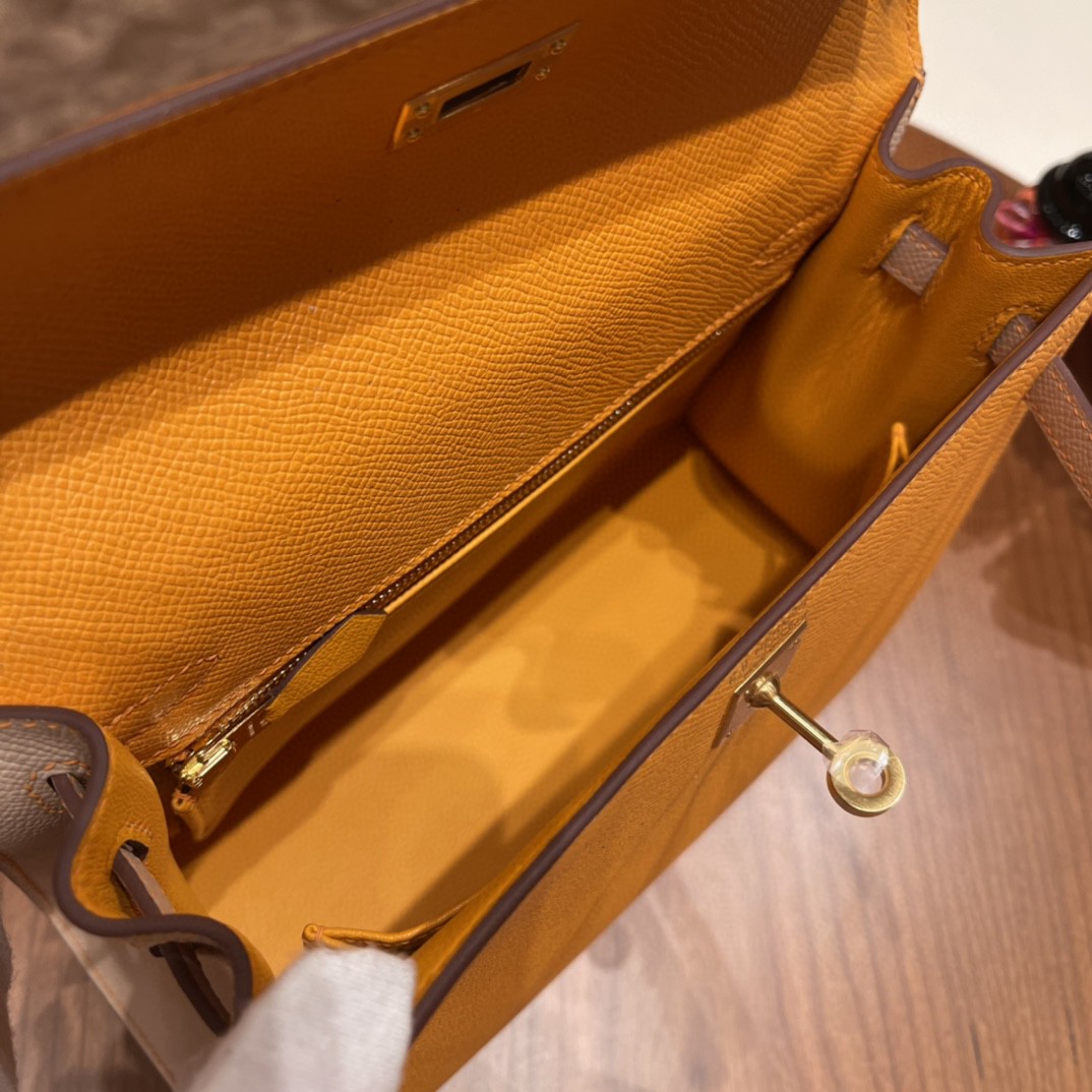 HERMES Kelly 25 epsom 皮 Special order 太阳黄拼S2 风衣灰 拉丝金扣  马蹄印