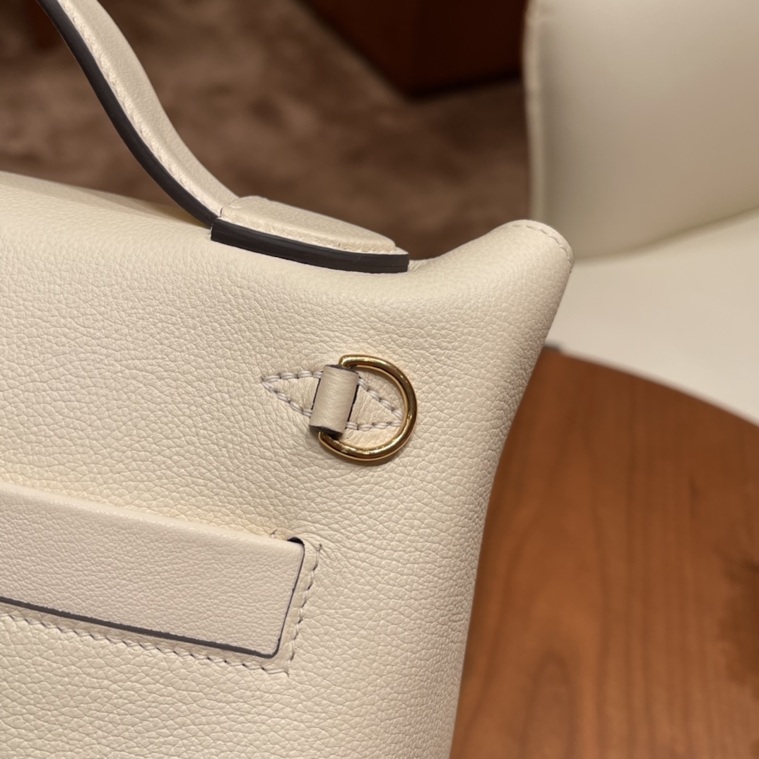 香港HERMES 爱马仕官网 Kelly 24-24 evercolor拼swift i2 奶油白内拼2S芝麻色 金扣