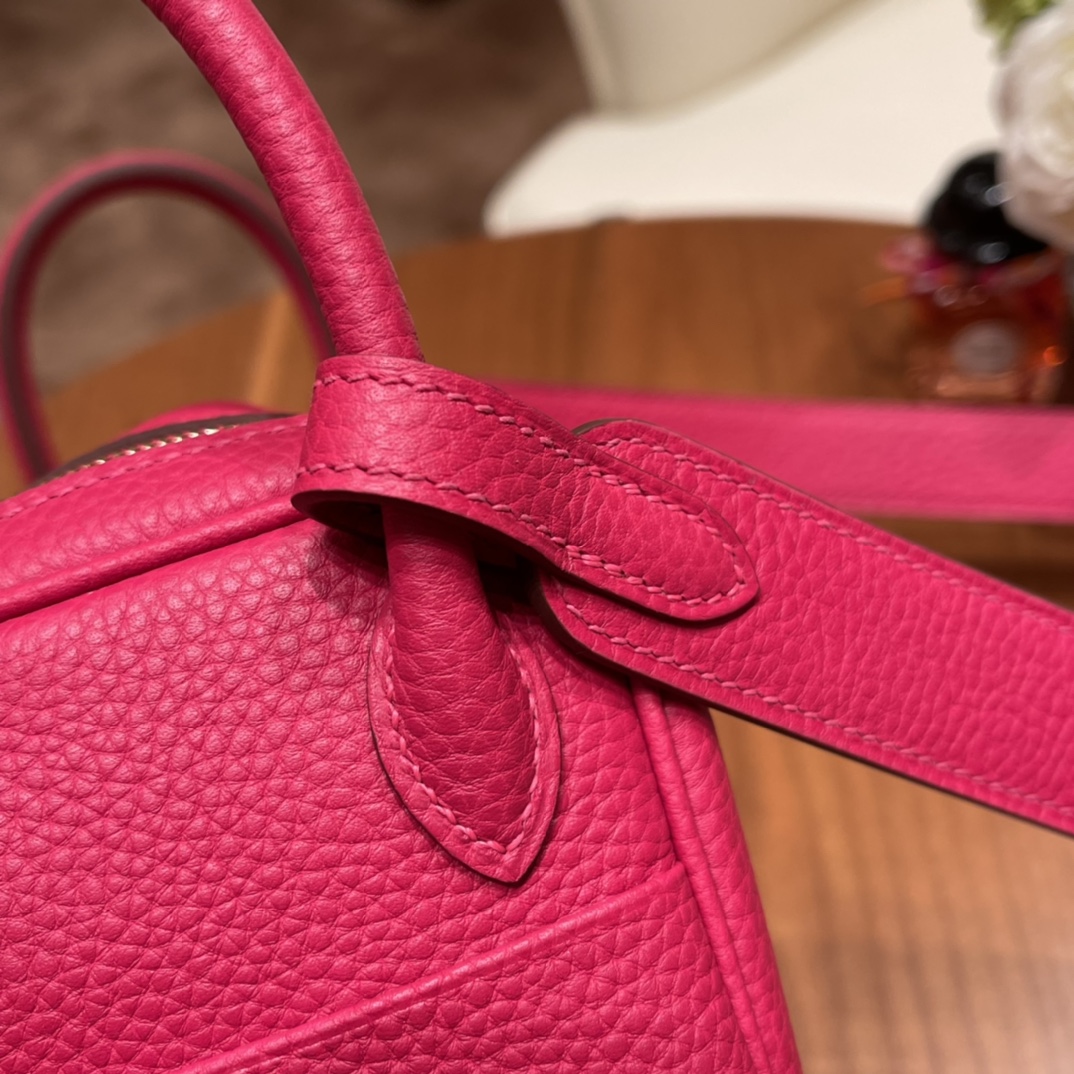香港HERMES 爱马仕官网 Mini Lindy tc皮 i6 极致粉 银扣