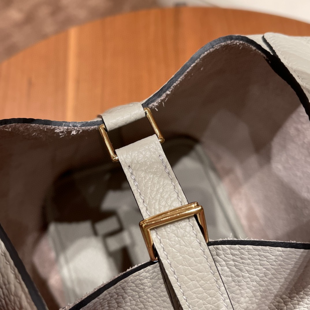 HERMES picotin 18cm 超级百搭的菜篮子 入门款实用款，容量大 超级推荐 Tc皮 8L 冰川白  金扣