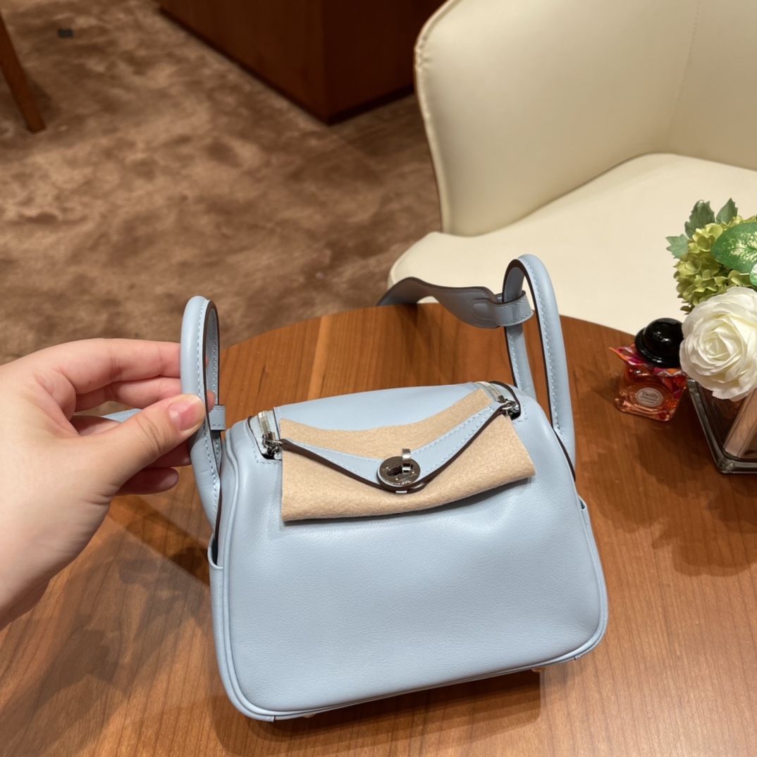 香港HERMES 爱马仕官网 Mini Lindy tc皮 T0 雾霾蓝 银扣