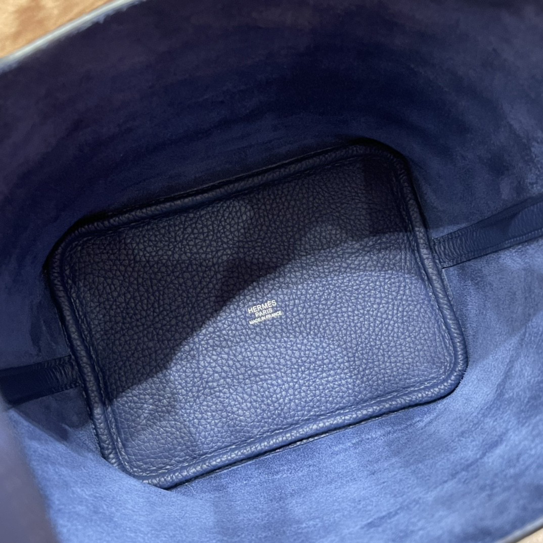 HERMES picotin 18cm 超级百搭的菜篮子 入门款实用款，容量大 超级推荐 Tc皮 73 宝石蓝 银扣