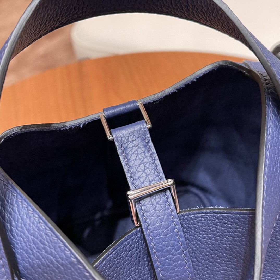 HERMES picotin 18cm 超级百搭的菜篮子 入门款实用款，容量大 超级推荐 Tc皮 73 宝石蓝 银扣