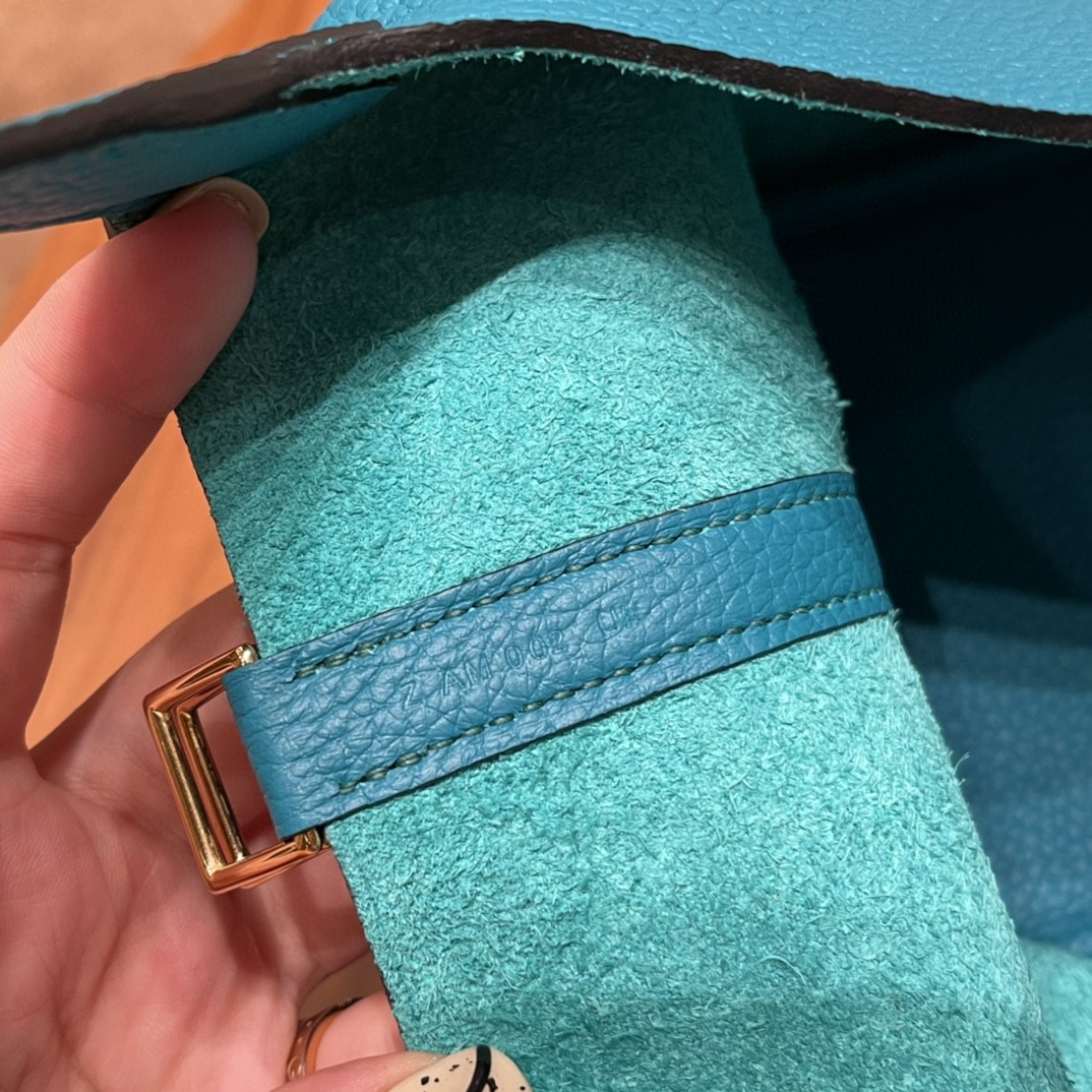 HERMES picotin 18cm 超级百搭的菜篮子 入门款实用款，容量大 超级推荐 Tc皮 7F 孔雀蓝  金扣