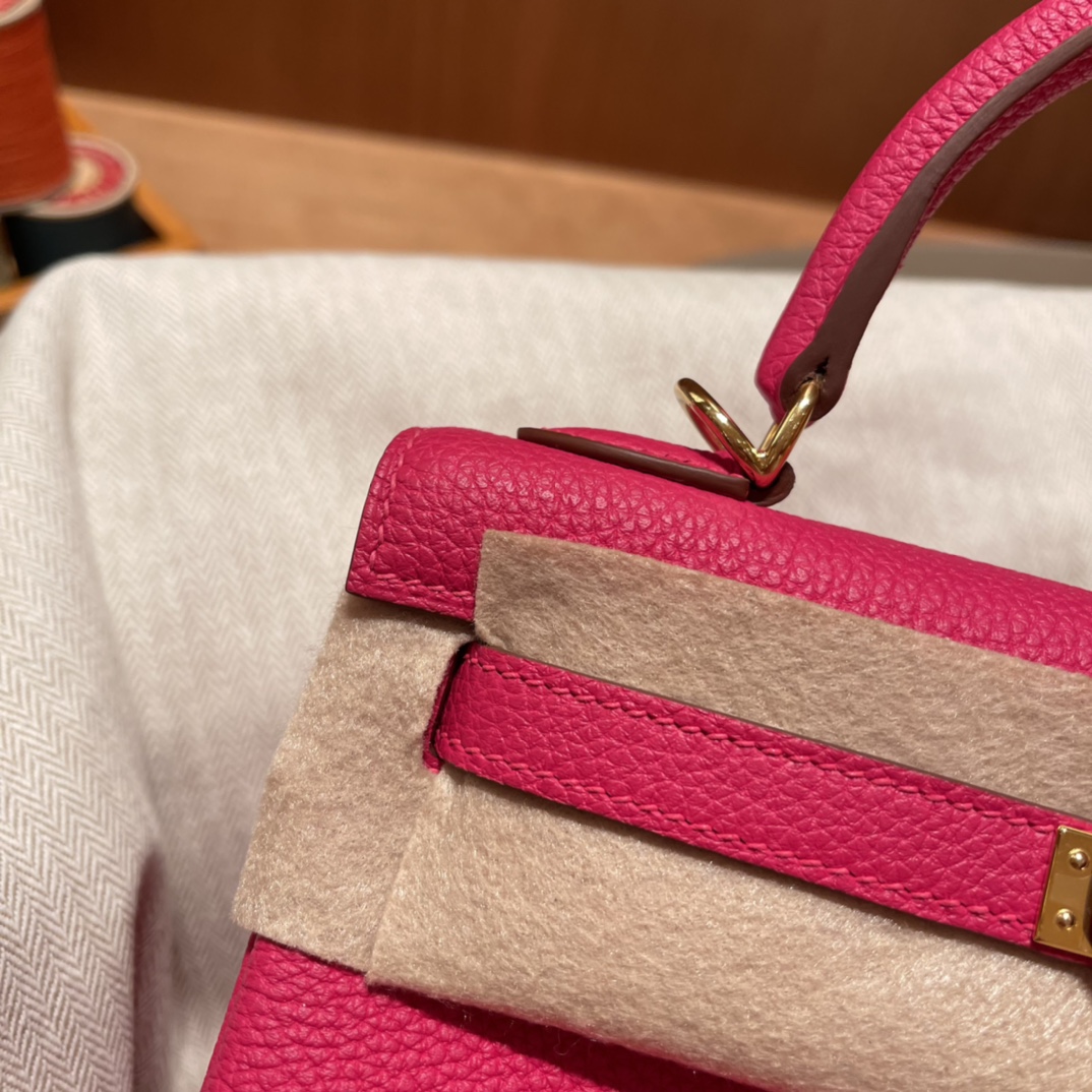 HERMES 爱马仕 Kelly 25cm 内缝 togo皮 0D 玫瑰墨西哥粉Rose Mexico 这颜色用一个字形容就是“魅”