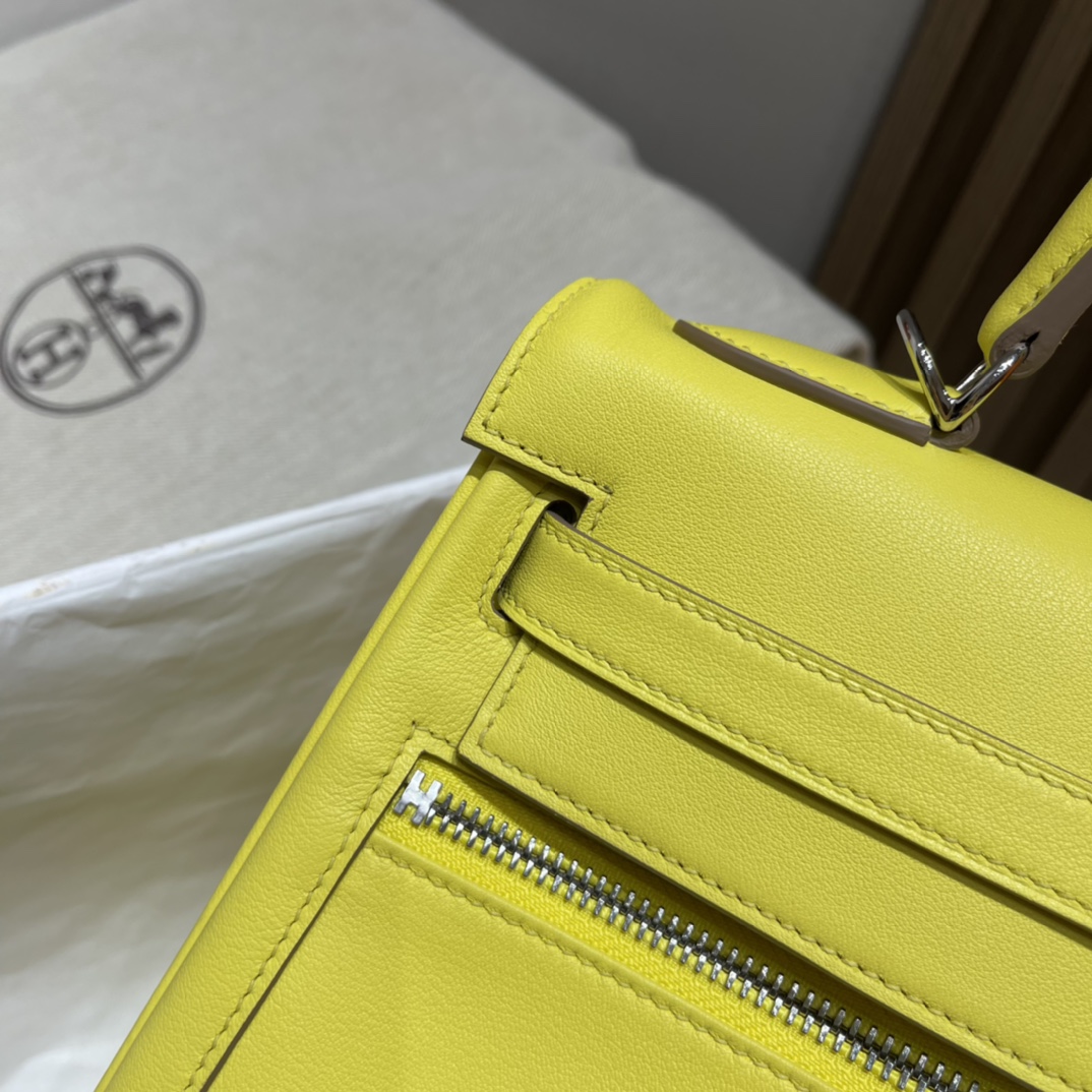 HERMES 爱马仕 Kelly Lakis双拉包 swift皮 R9 柠檬黄Lime 懂它的人都对他爱不释手 酷帅有型