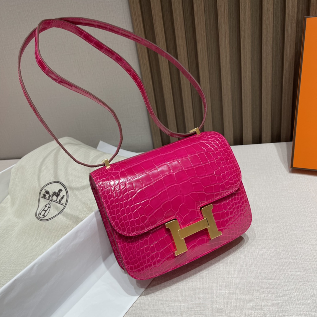 HERMES 爱马仕 Constance 康康 Constance 18cm 美洲鳄Alligator 亮面shiny J5 天方夜谭紫Rose Sheherazade