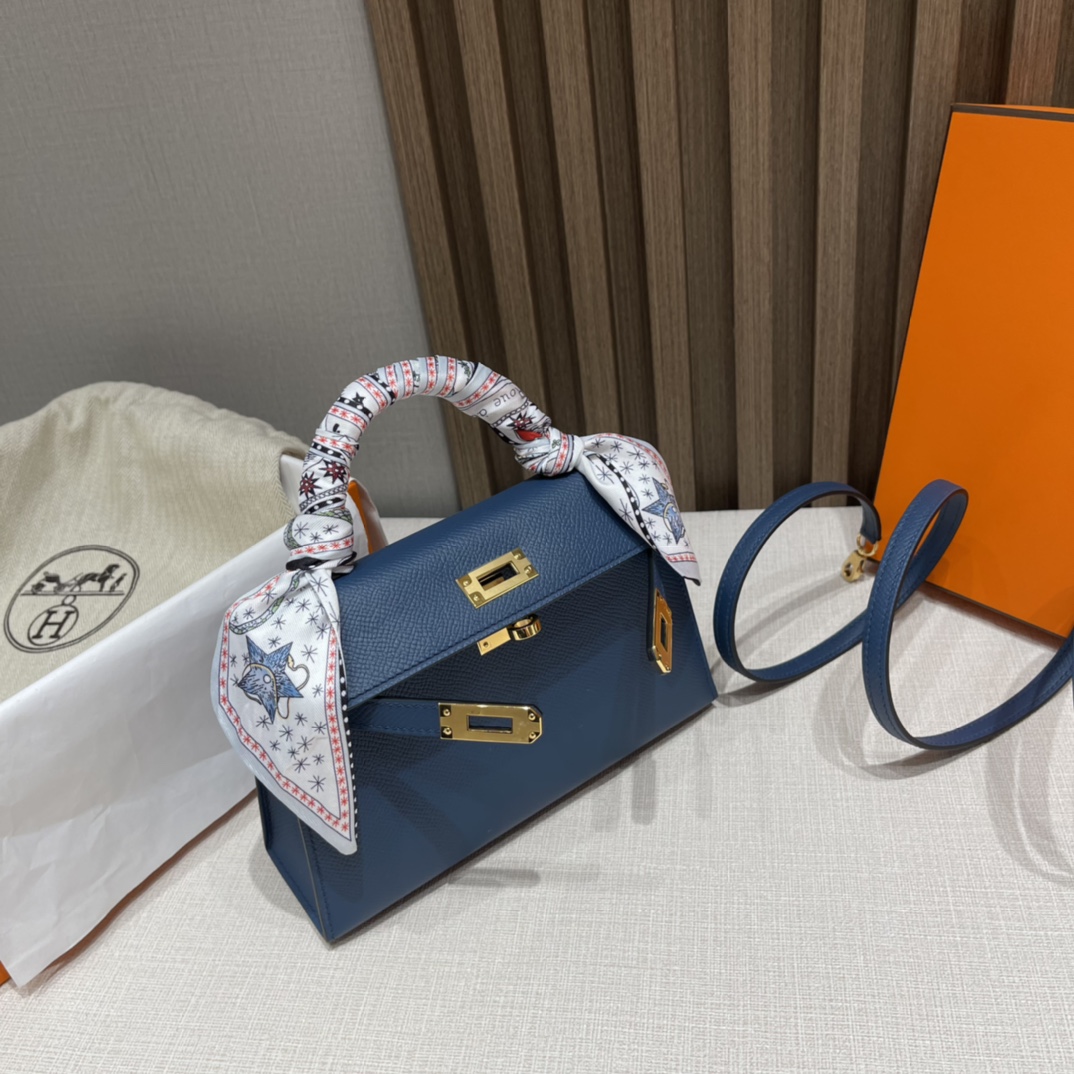 HERMES 爱马仕 Mini Kelly二代 Epsom皮 S4 深邃蓝Blue deep 蓝色就是心头好 耐看不过时