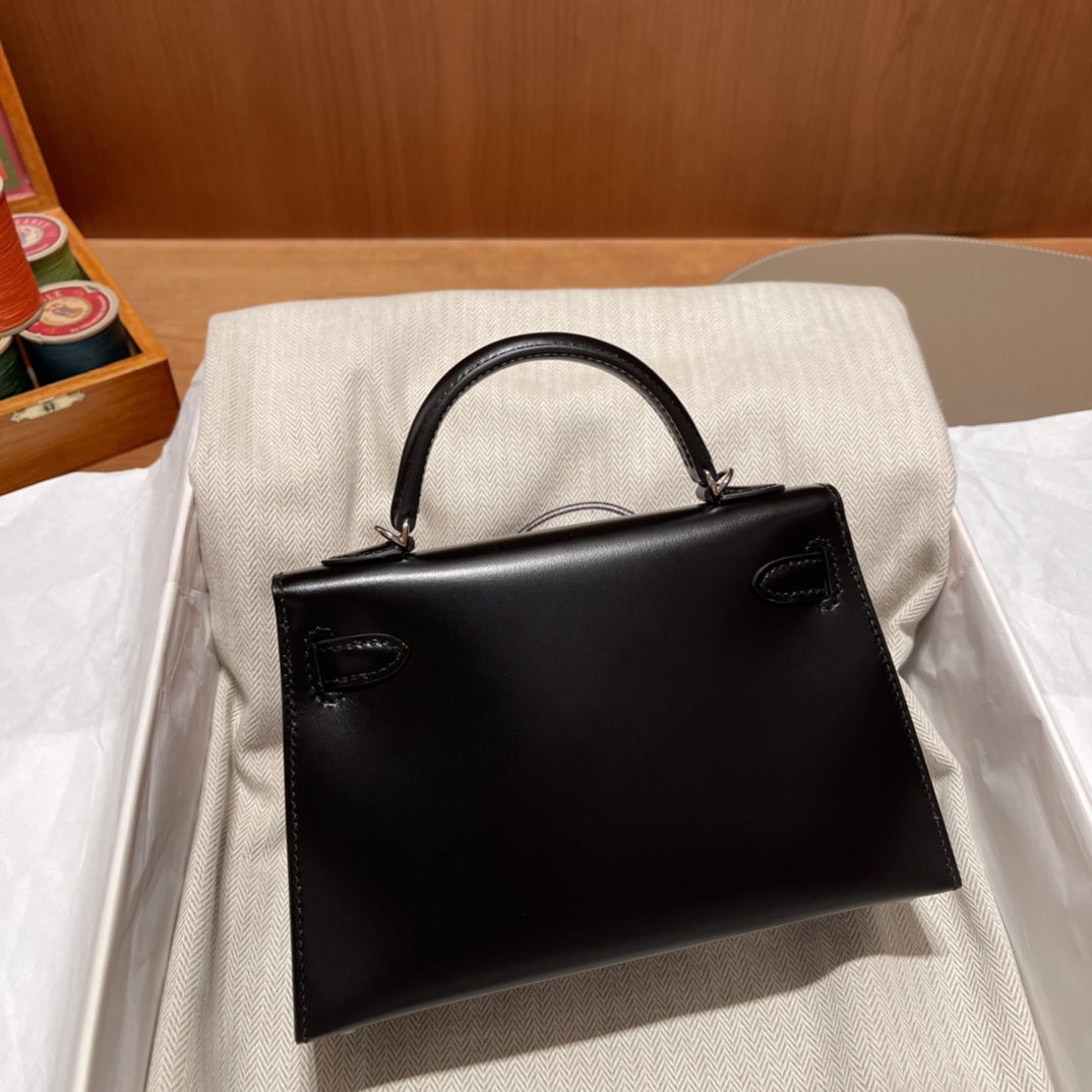 HERMES 爱马仕 Mini Kelly 二代 box皮 质感满满 89 黑色Noir 美到窒息 高级感爆棚