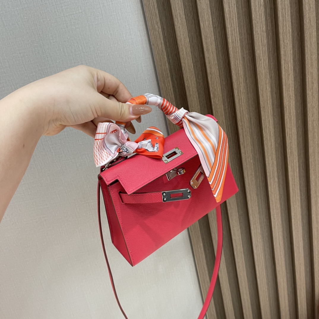 HERMES 爱马仕 Mini Kelly 二代 Epsom皮 mini届的扛把子 行情价很明朗 众人心中的白月光 i6 极致粉Rose Extreme