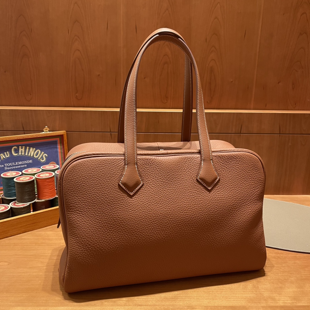 HERMES 爱马仕 维多利亚Victoria 35cm 小小旅行袋 短途出行完全够用  日常作为妈咪包也很好看哦 低调实用