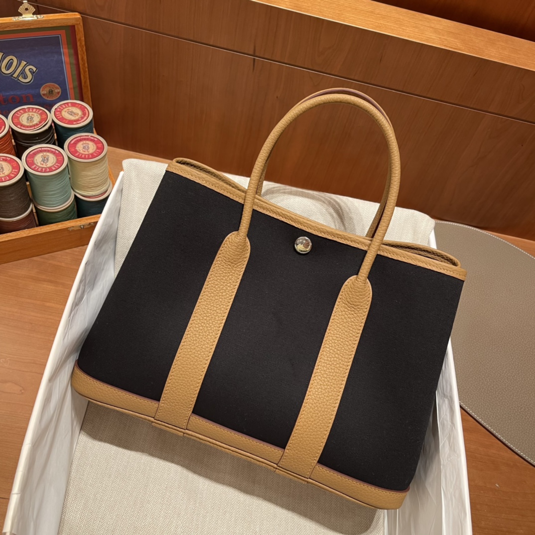 HERMES 爱马仕 Garden Party 30cm 帆布拼Negonda 89 黑色/4B 饼干色 帆布更轻便 妈咪包通勤包首选 实用兼美貌型选手