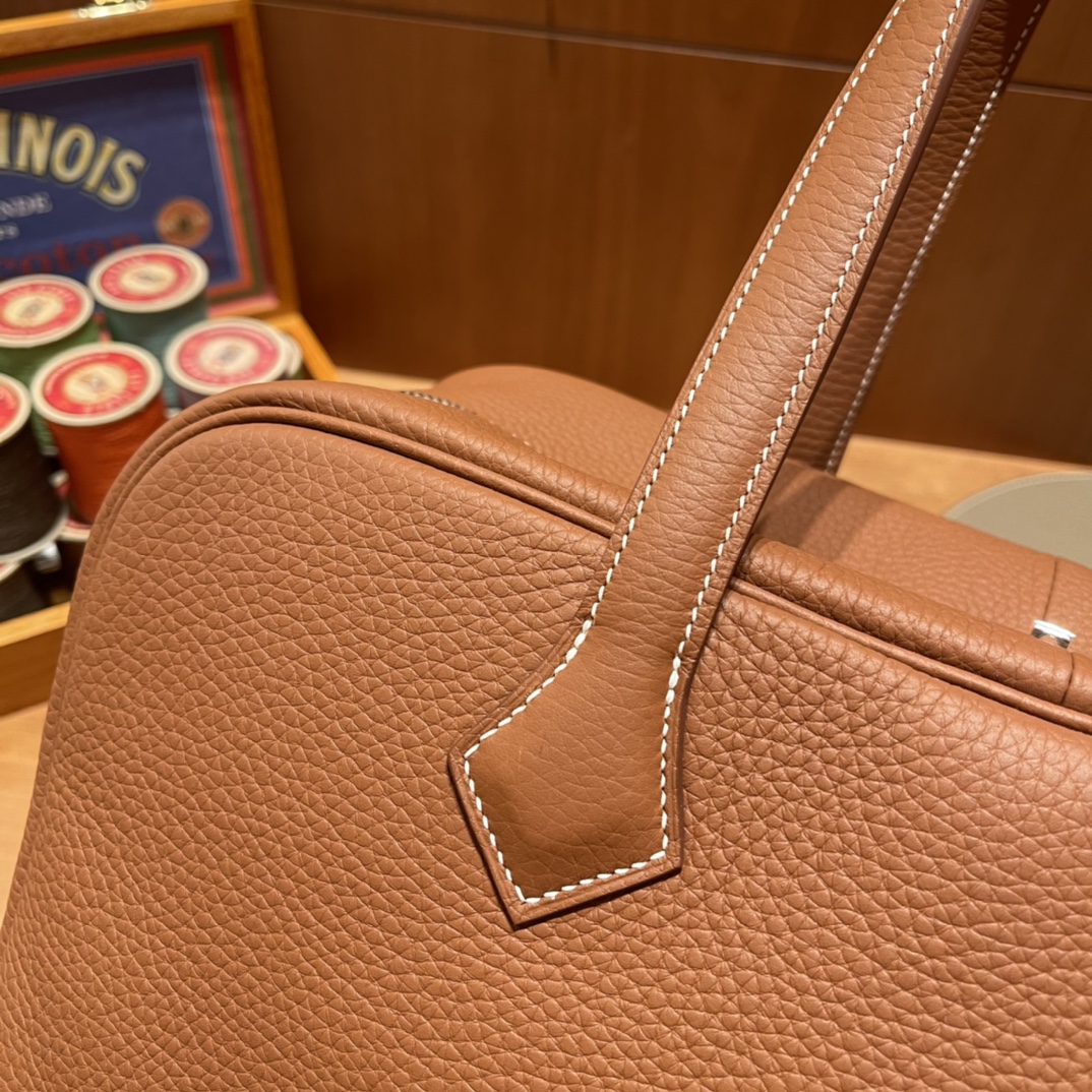 HERMES 爱马仕 维多利亚Victoria 35cm 小小旅行袋 短途出行完全够用  日常作为妈咪包也很好看哦 低调实用