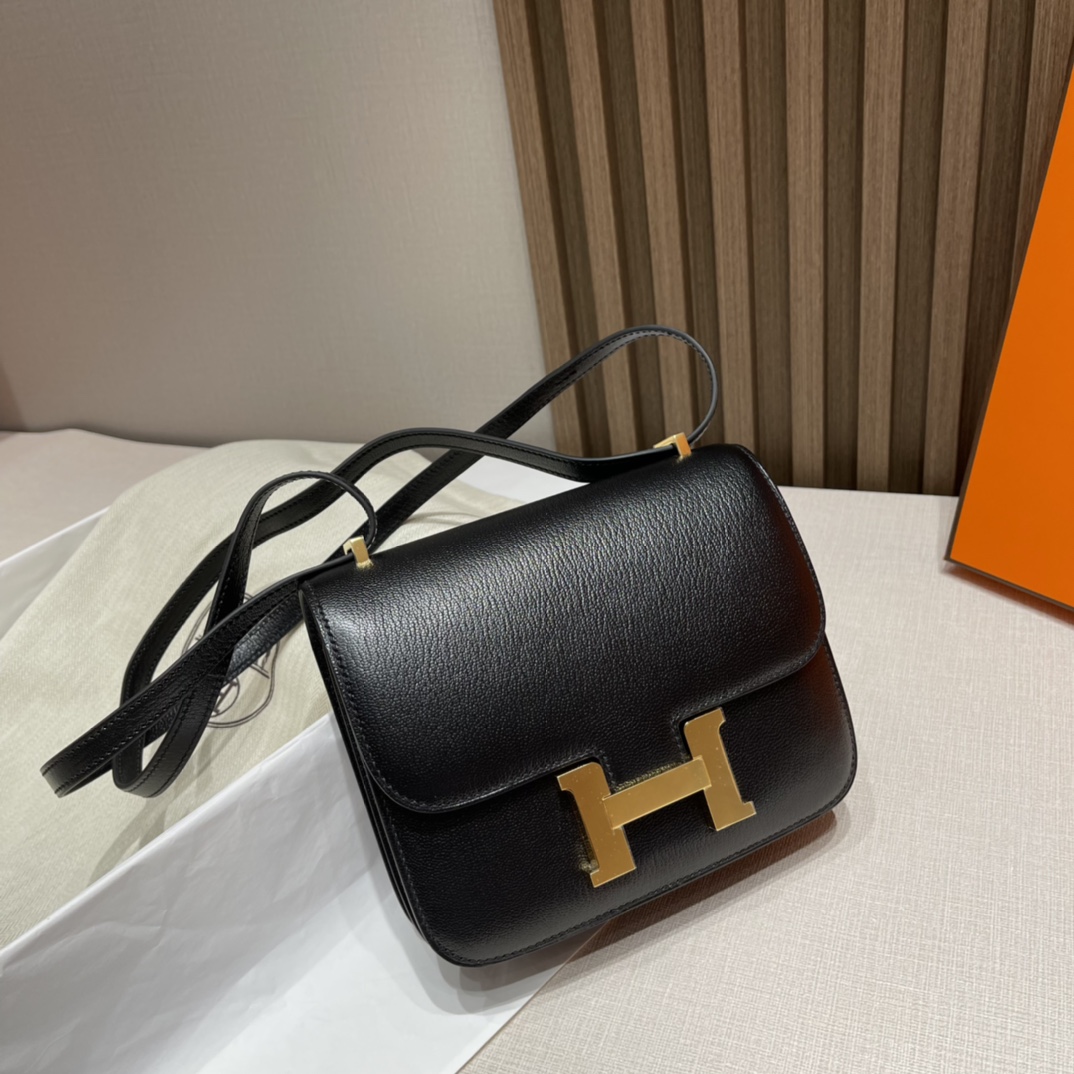 HERMES 爱马仕 Constance 康康 Constance 18cm 山羊皮Chevre Mysore 89 黑色Noir